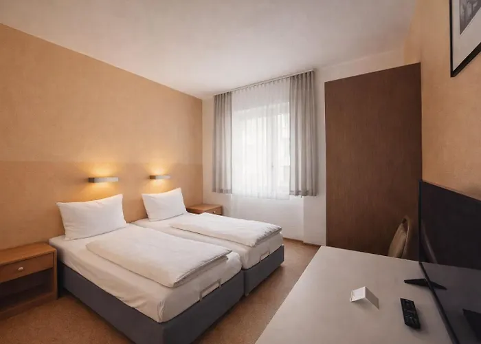 City Hotel Bauer mit Aufzug with elevator Nürnberg